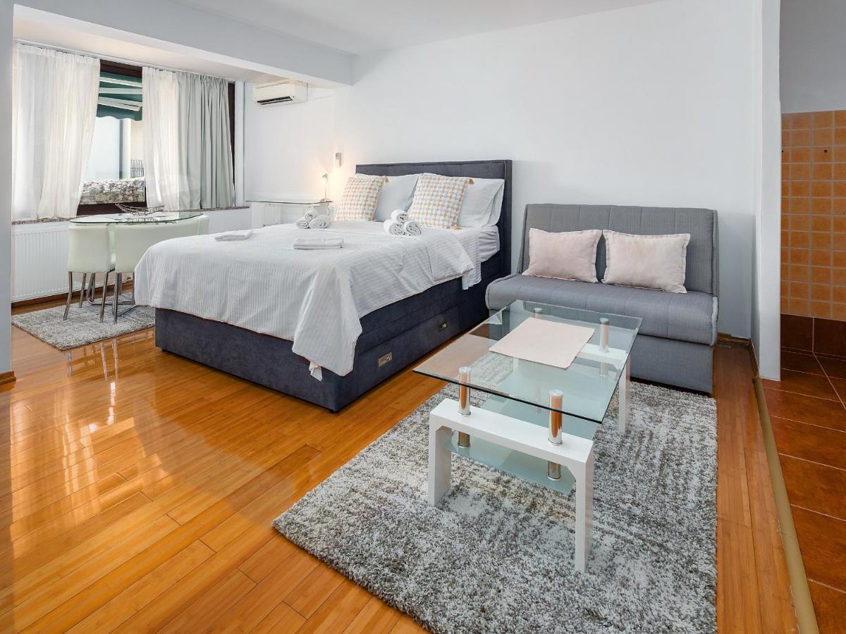 Studio Apartment "Kalina" 550 M From Sea リエカ エクステリア 写真